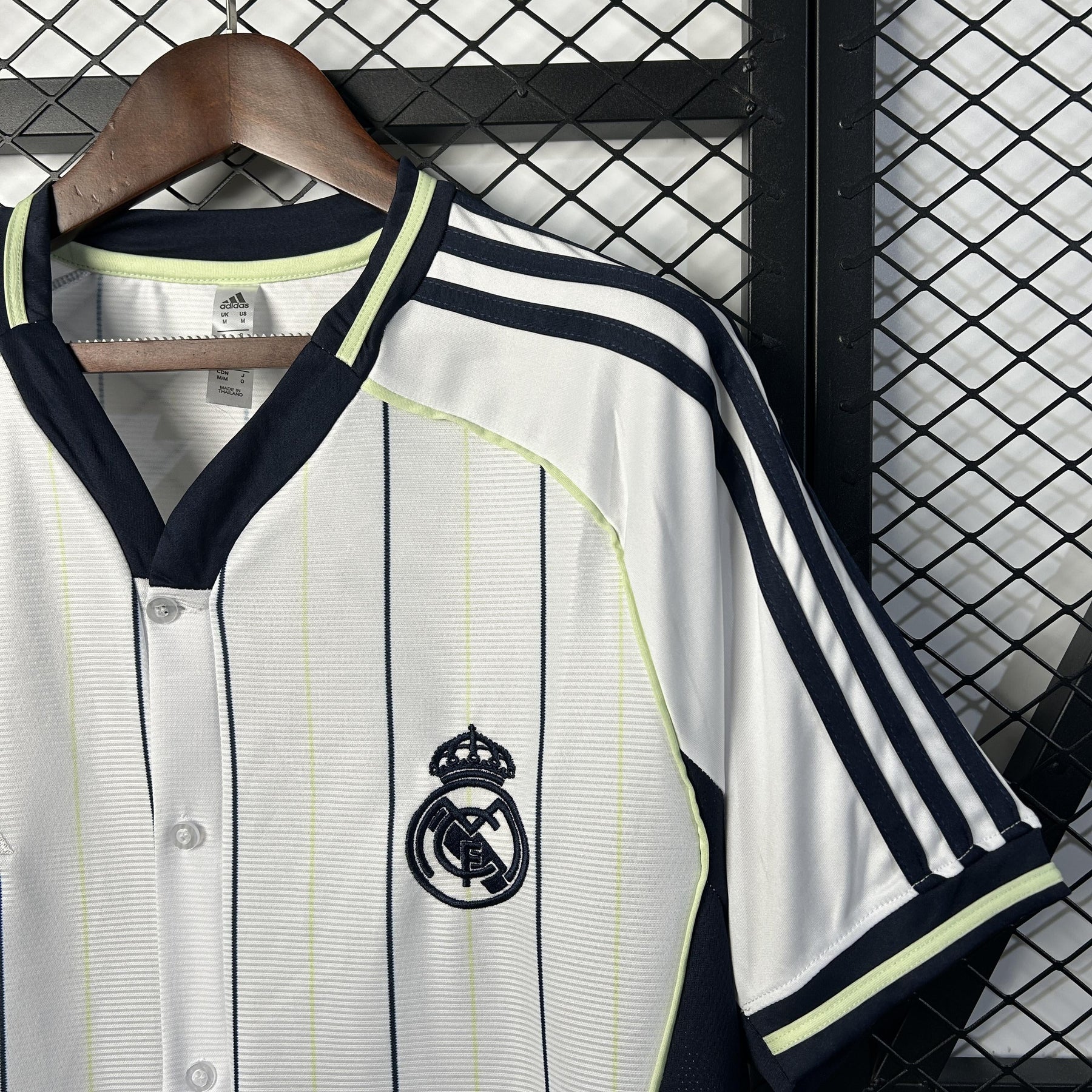Camisa Real Madrid Edição Especial US 25/26 - Branca