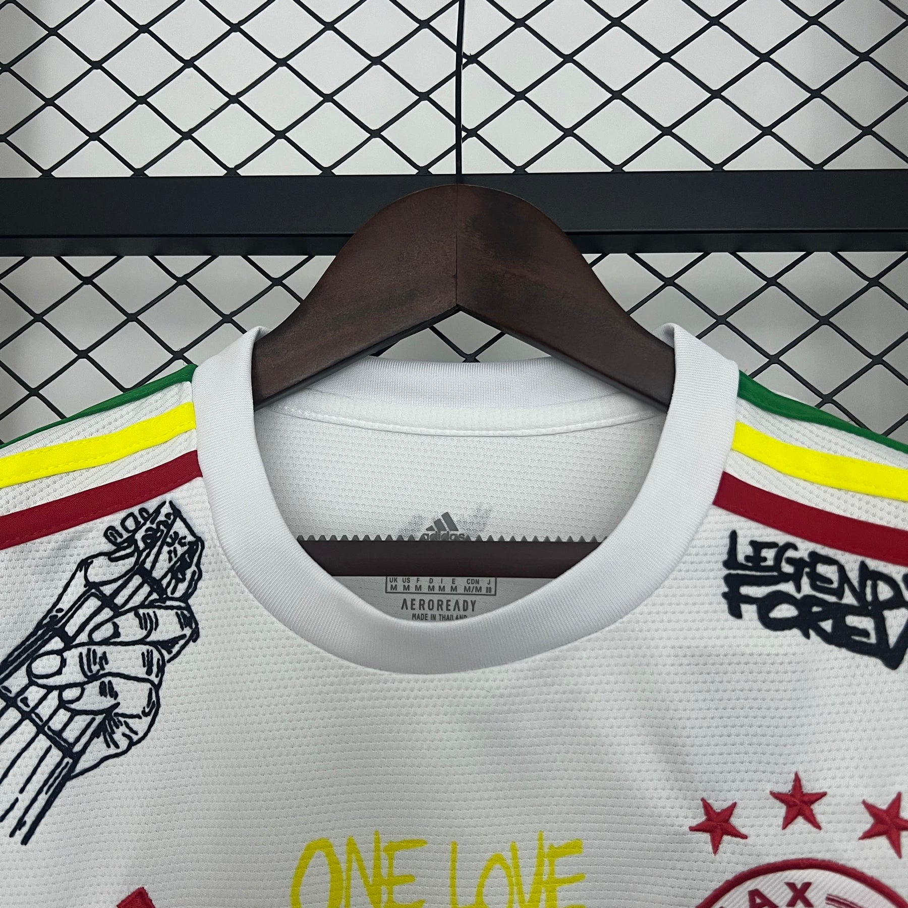 Camisa Ajax Edição Especial 25/26 - Branca Bob Marley