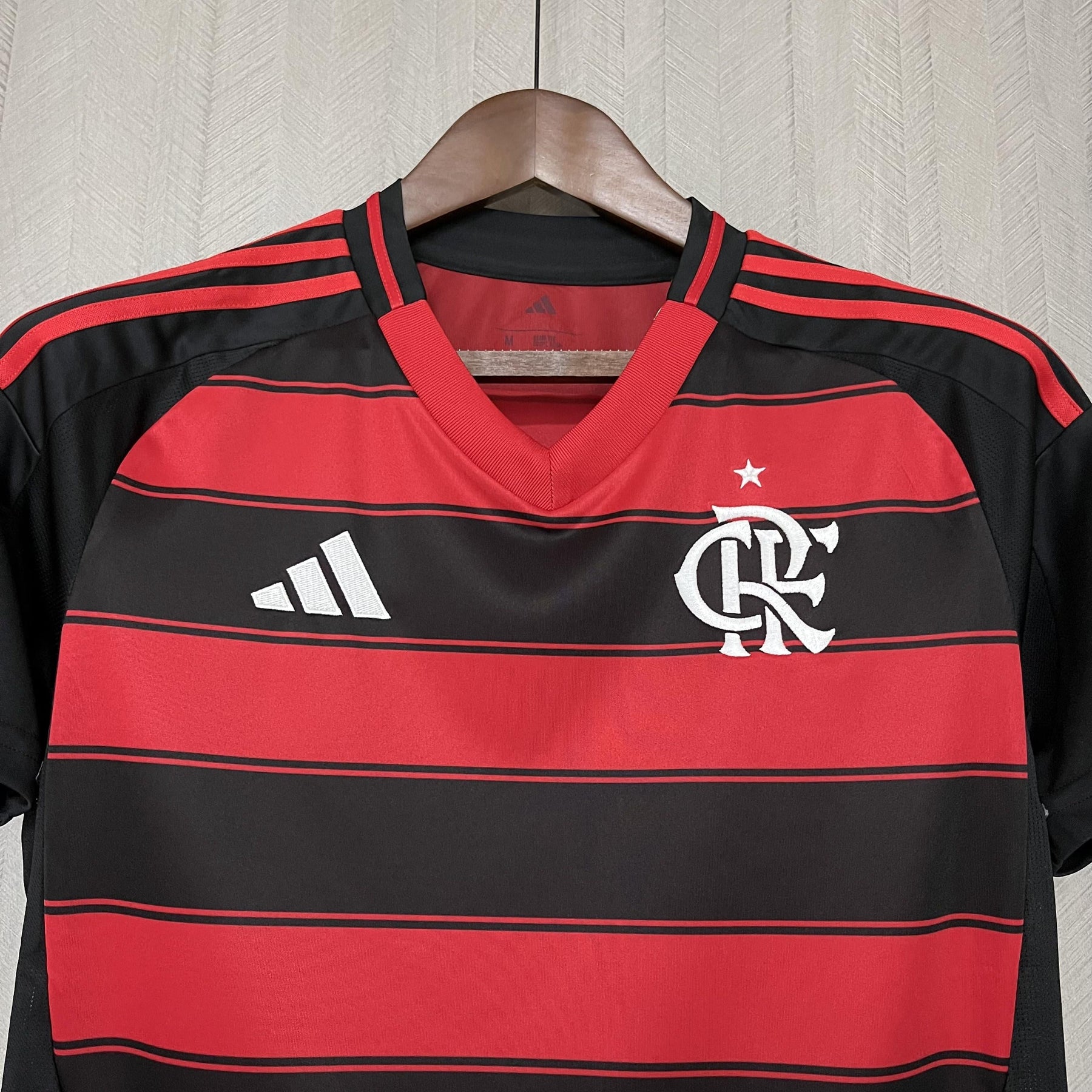 Camisa Flamengo Titular 25/26 - Feminina Baby Look Vermelha e Preta