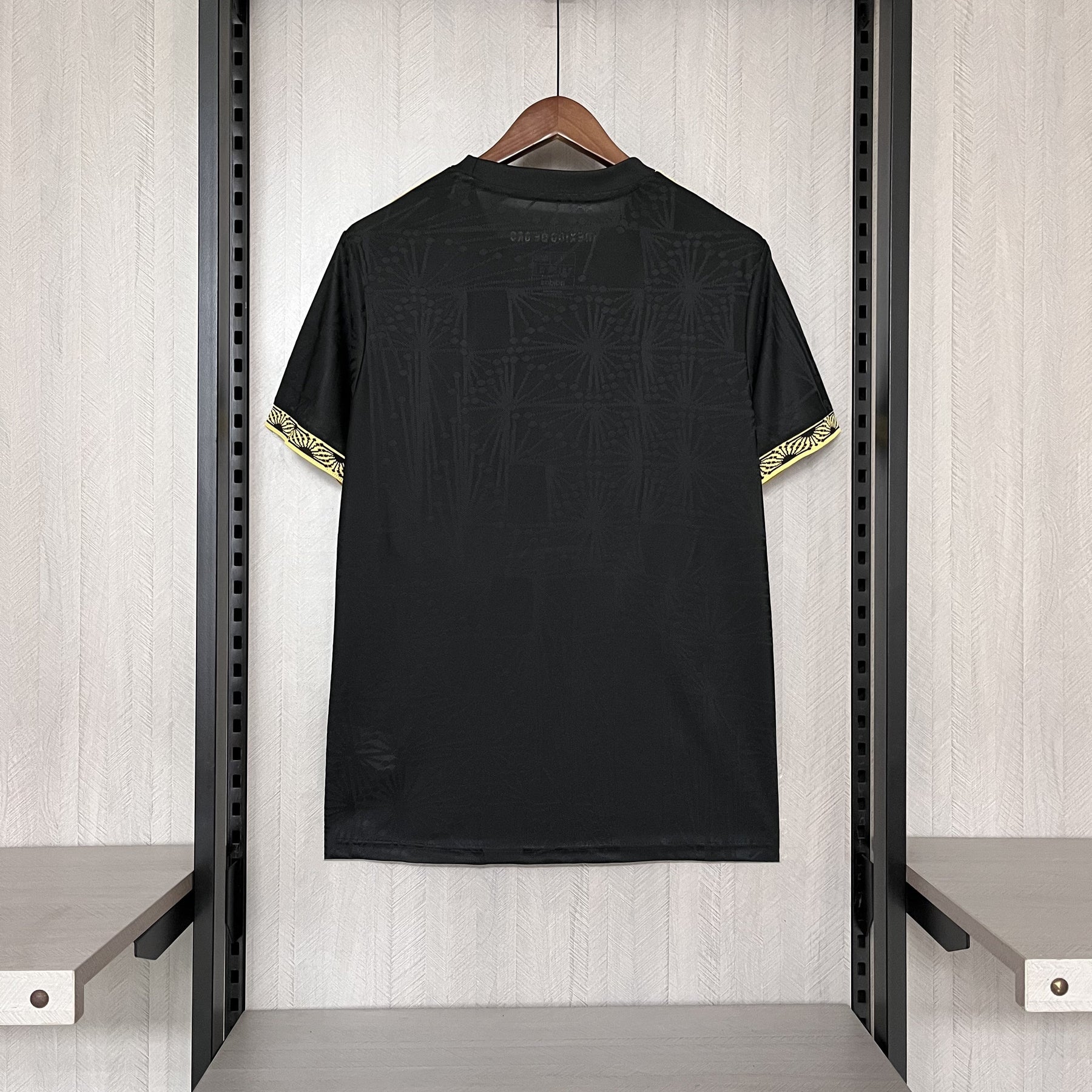 Camisa México Edição Especial 25/26 - Preto e Dourado Versão Torcedor