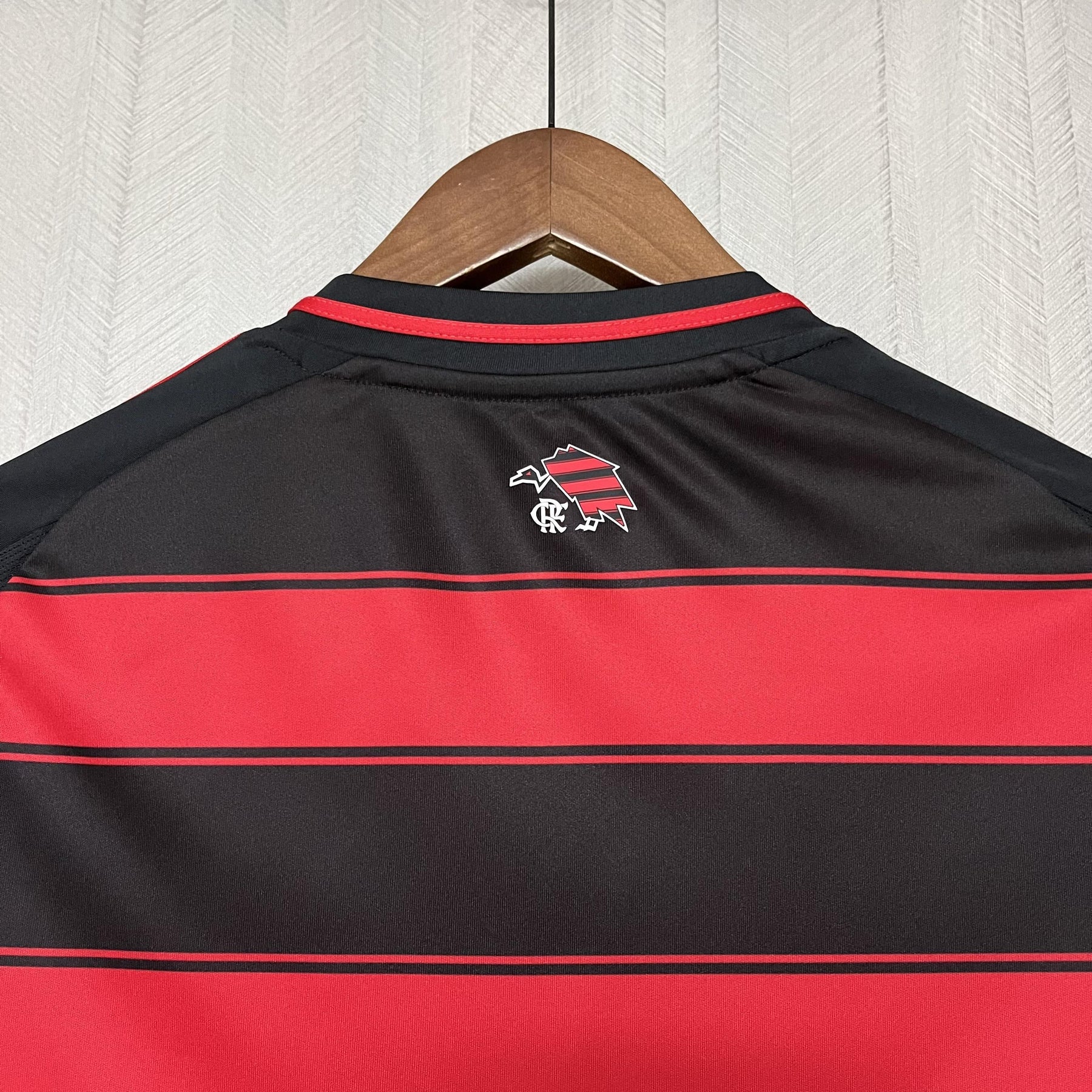 Camisa Flamengo Titular 25/26 - Feminina Baby Look Vermelha e Preta
