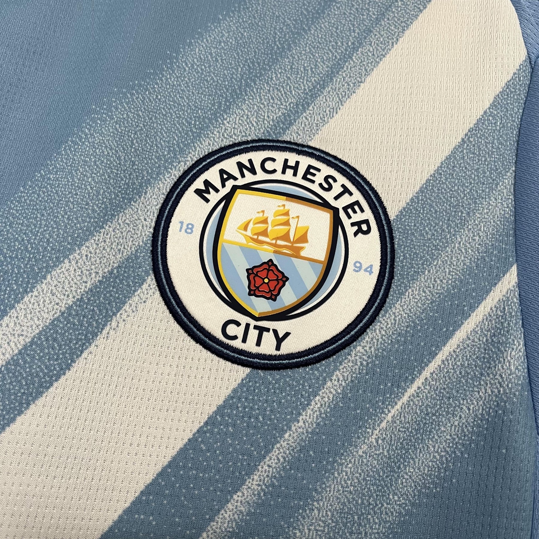 Camisa Manchester City Titular 25/26 - Azul