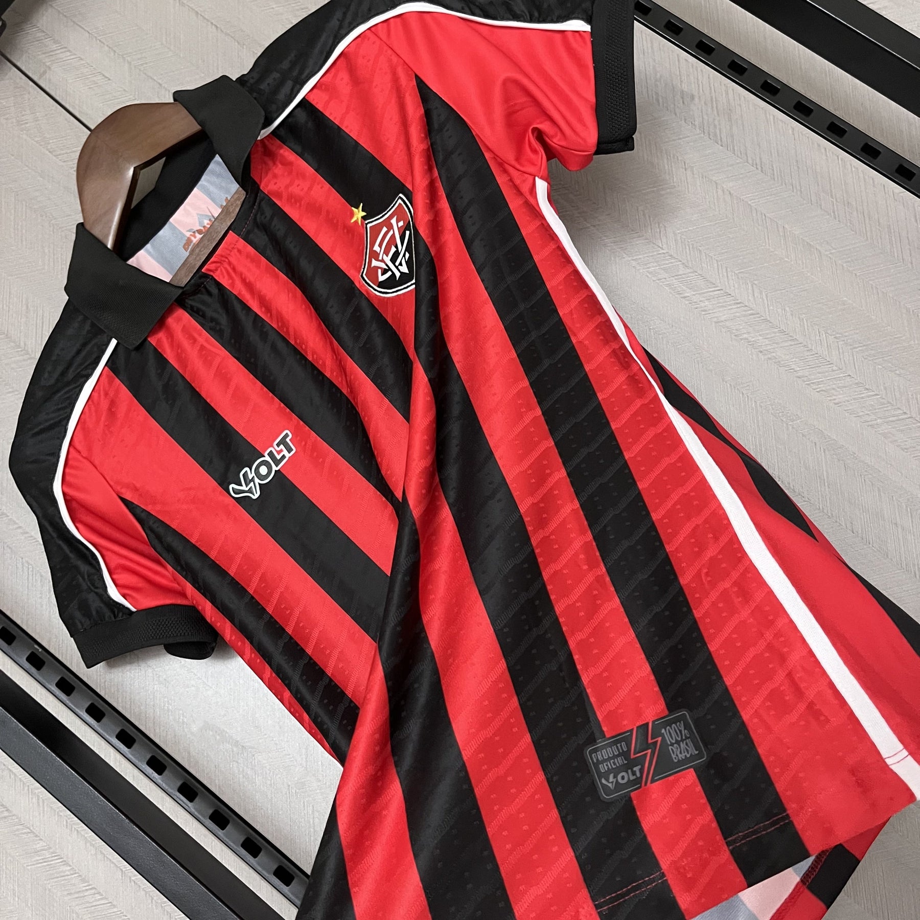 Camisa Vitória Titular 25/26 - Versão Feminina Baby Look