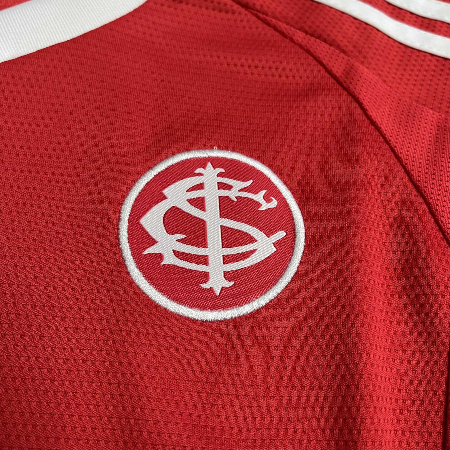 Conjunto Infantil Internacional Titular 2025/26 - Vermelho e Branco
