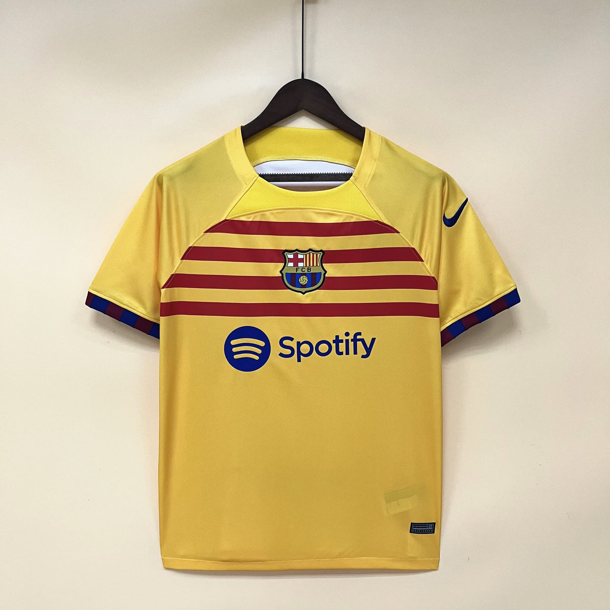 Camisa Barcelona IV 23/24 - Versão Torcedor Amarela