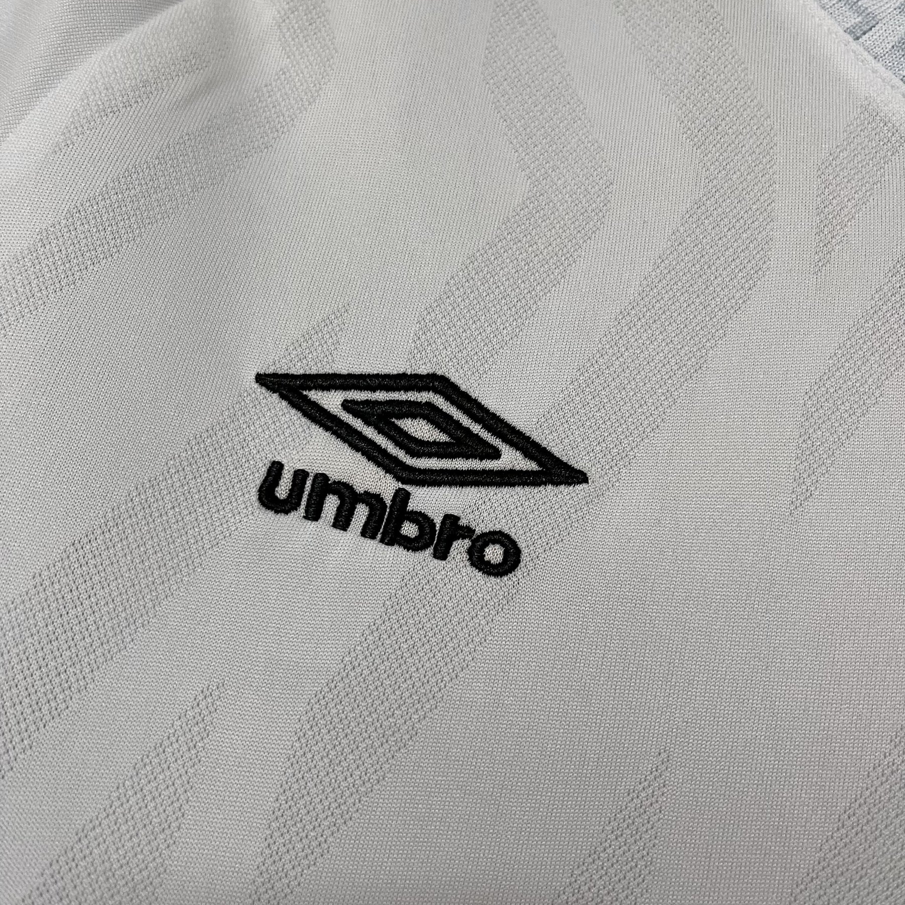 Camisa Santos Titular 25/26 - Versão Feminina Baby Look