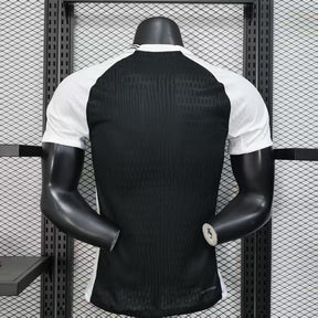 Camisa Corinthians Fora 2025/26 - Versão Jogador Preto e Branco