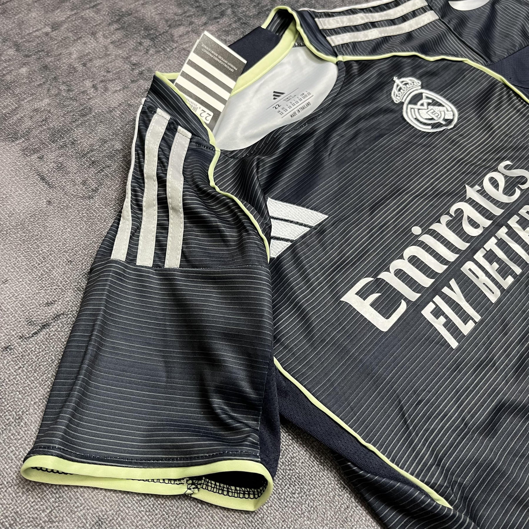 Conjunto Infantil Real Madrid Fora 25/26 - Cinza